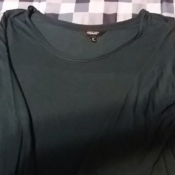 Top - Picture 2 of 2